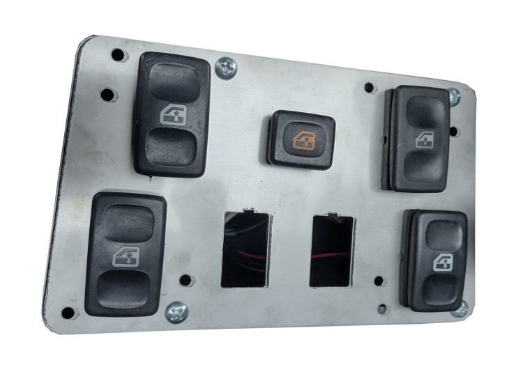 Window Switch Housing Inner Panel FHR100502 Discovery.jpg