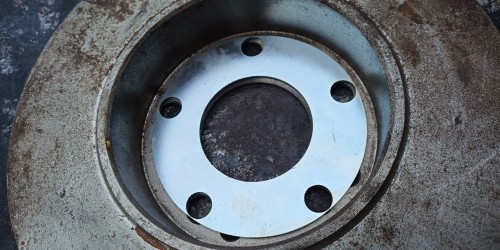 Dystans pod tarczę hamulcową 5x112 Vw T3/T4 2wd / syncro.jpg
